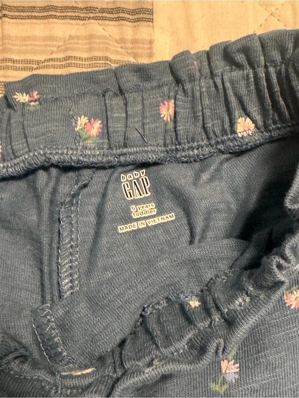 Girls Lightweight Pants with Subtle Pink flower Print